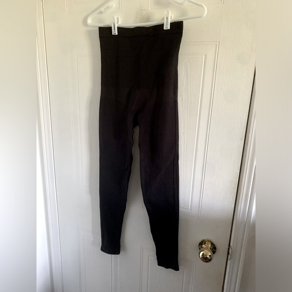 SPANX Look At Me Now High-Waisted Seamless Leggings Small - Picture 6 of 8